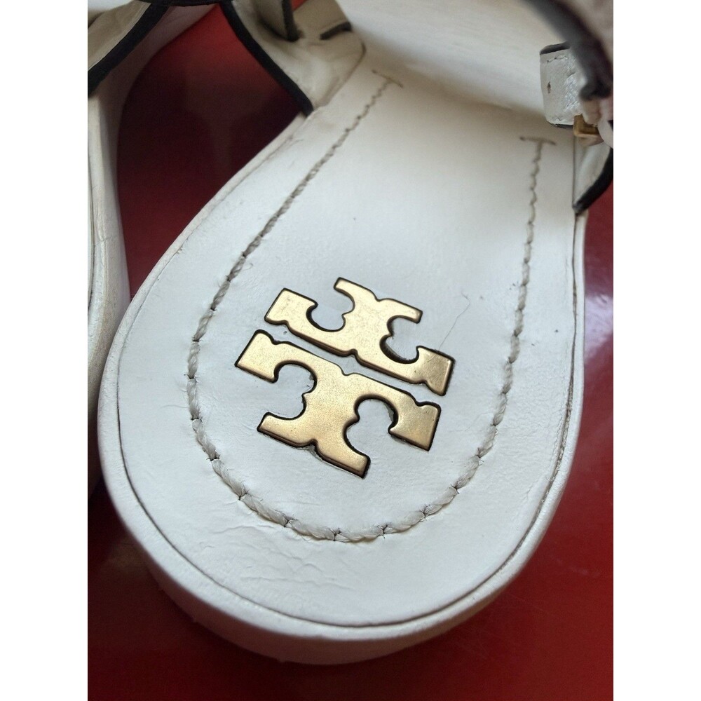 Tory Burch Adrien Chain Sandal Ivory Leather Gold Medallion Size 8M Casual - Picture 5 of 11